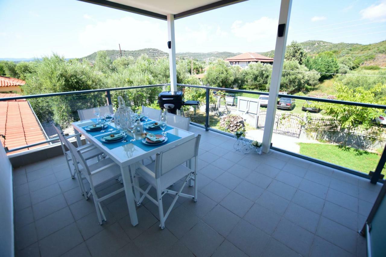 V Luxury Suites Toroni 3 Exterior photo