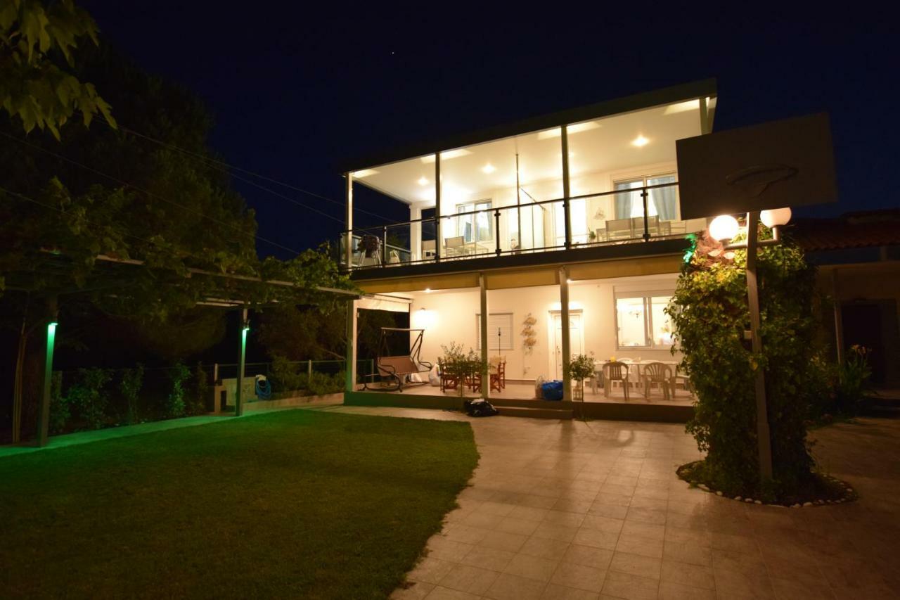 V Luxury Suites Toroni 3 Exterior photo